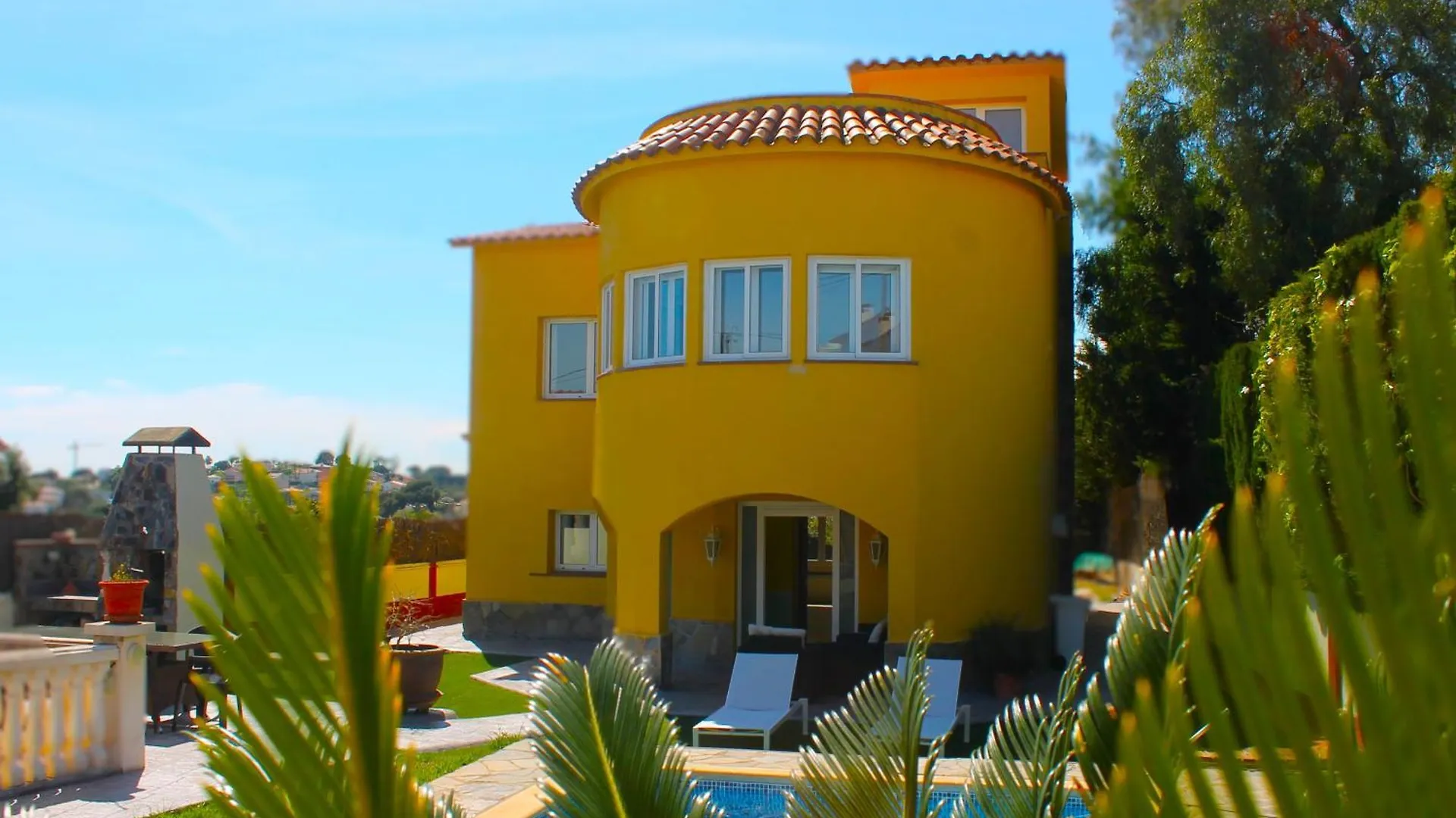 House With Pool And Sea Views Villa Alella Spain