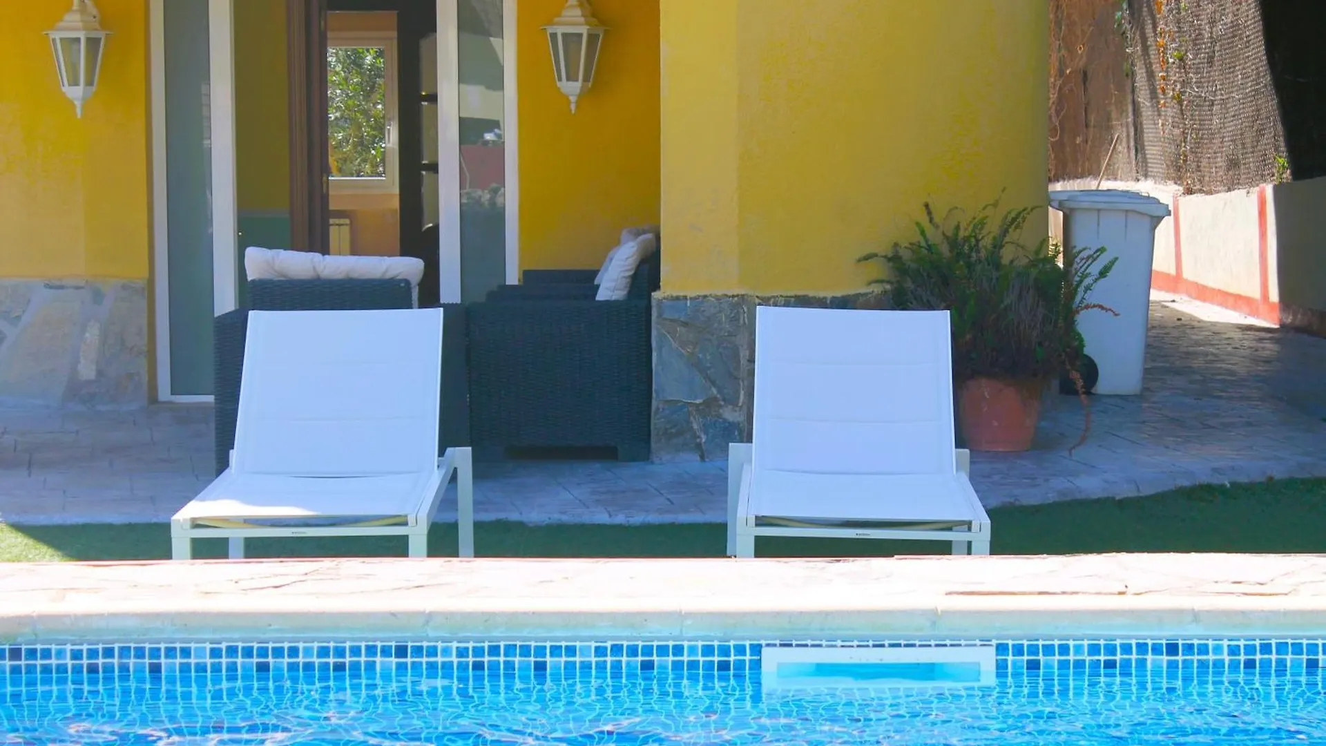 House With Pool And Sea Views Villa Alella