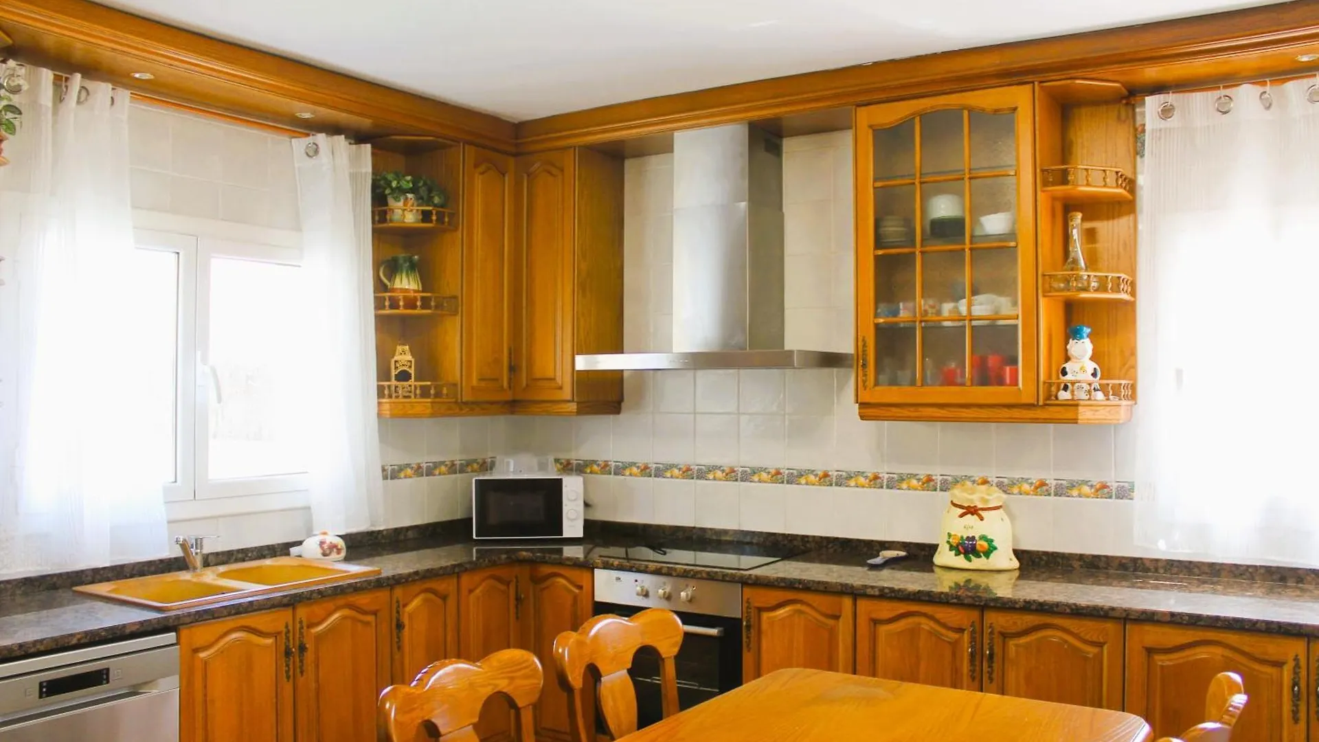 House With Pool And Sea Views Villa Alella